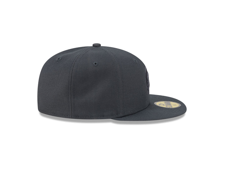 Chicago Cubs Walking Bear Two-Tone Black 59FIFTY Cap by New Era Caps NEW ERA CAP COMPANY