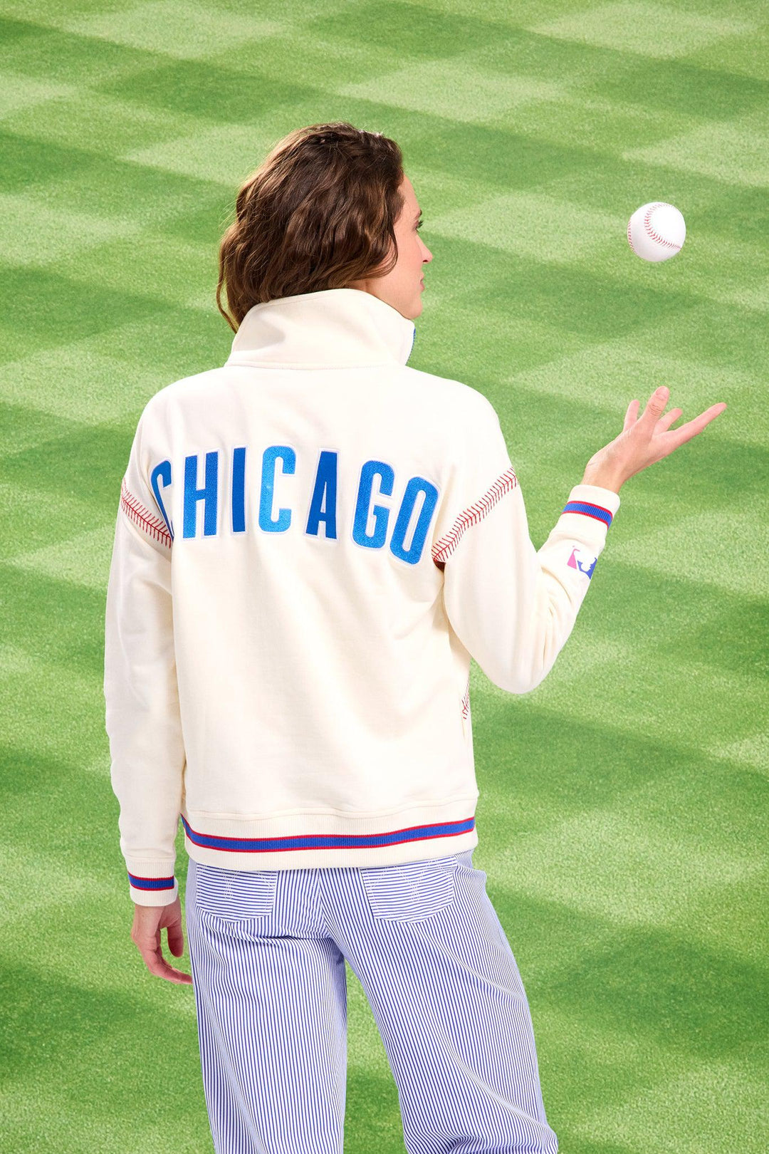 CHICAGO CUBS TEREZ WOMEN'S 1984 BEAR BASEBALL STITCH QUARTER ZIP