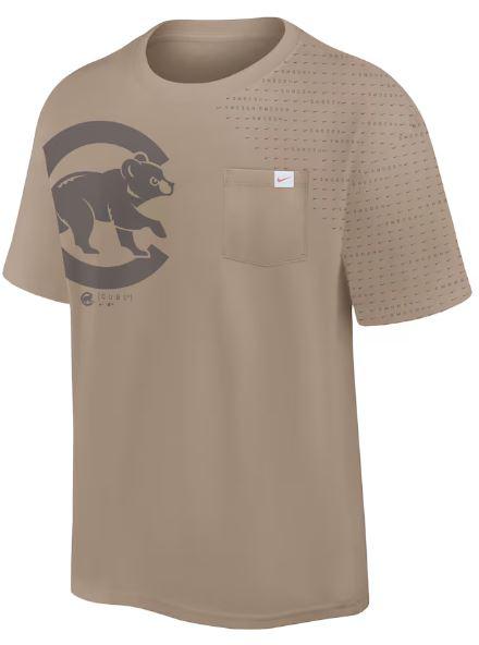 CHICAGO CUBS NIKE MEN'S WALKING BEAR KHAKI TEE