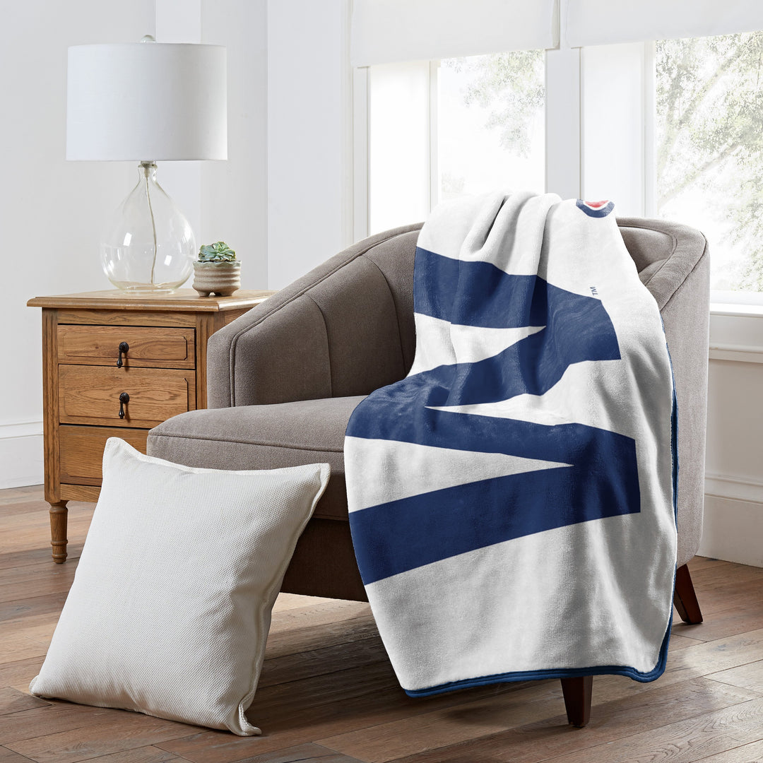 CHICAGO CUBS NORTHWEST W FLAG BLANKET Blankets NORTHWEST COMPANY